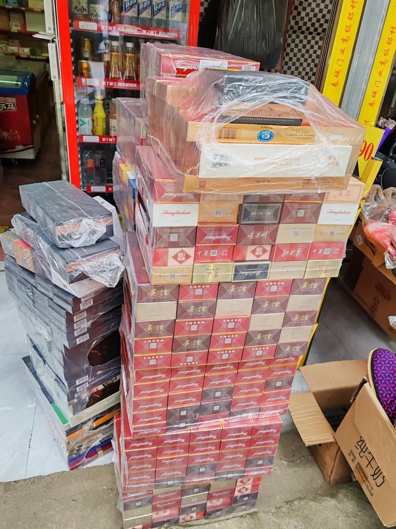 香烟批发厂是指专门从事香烟生产、包装、储存和批发销售的工厂。以下是一些关于香烟批发厂的基本信息
